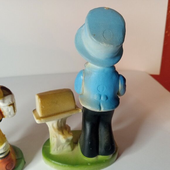 Set of 2 Kitch Plastic 50s Figurines 4.5 in tall Made in Macau - Picture 8 of 12